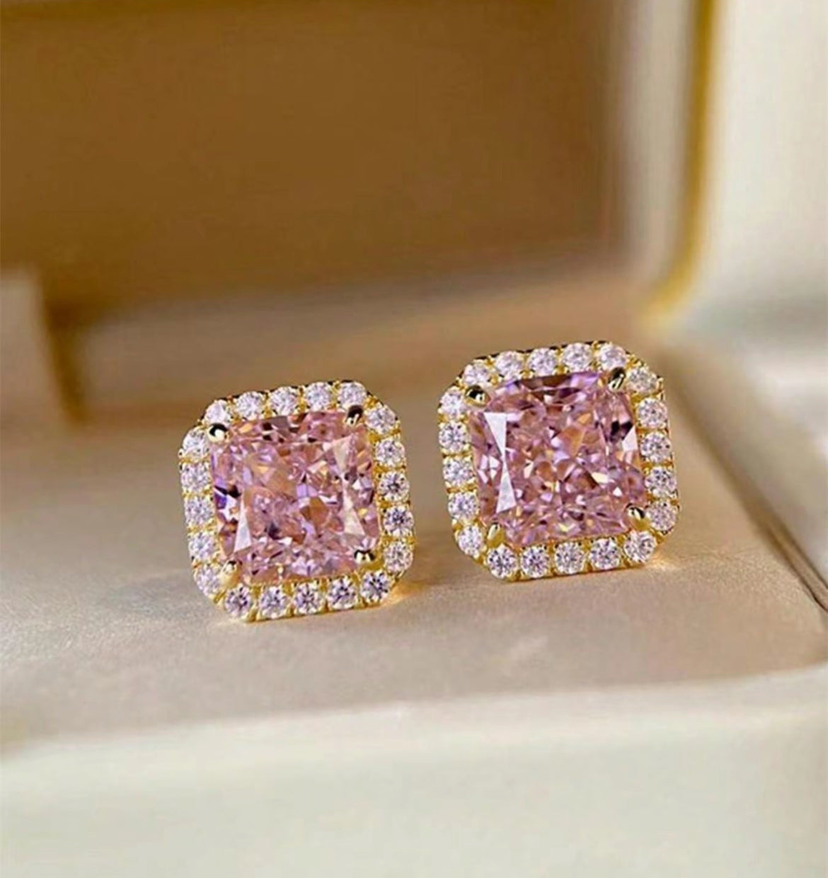 Fashion Elegant Rhinestone Decorated Stud Earrings